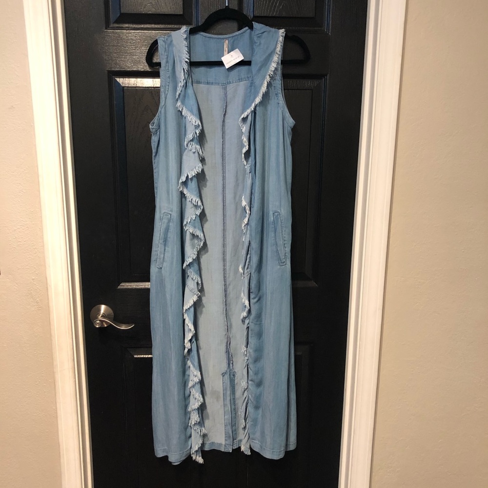 Light Blue Sleeveless Frayed-Trim Duster Vest by